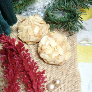 Paste di mandorla con granella di mandorle